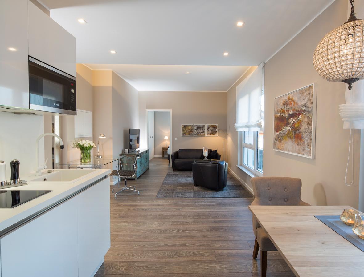 Logis First Class Business Suites Renningen Eksteriør bilde