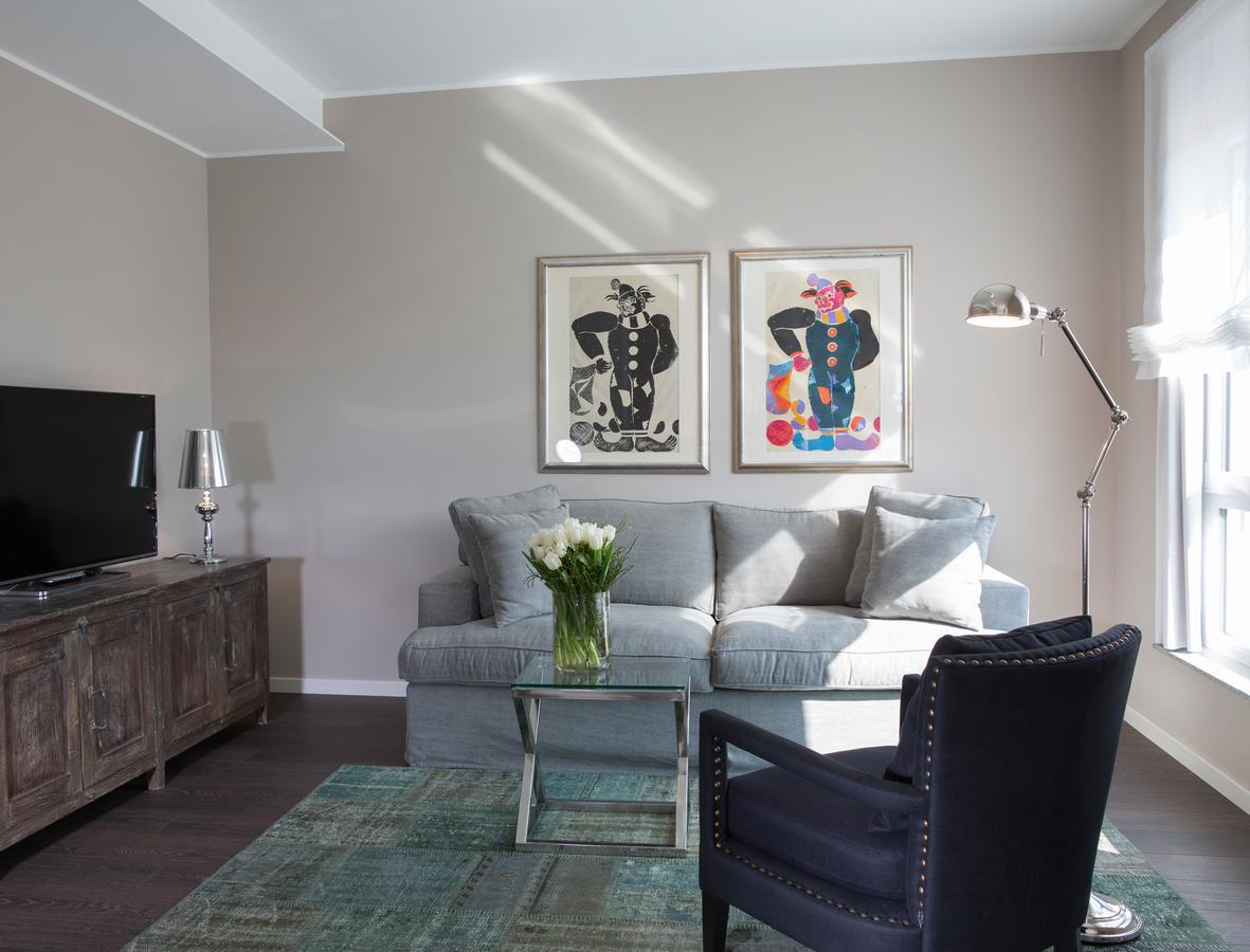 Logis First Class Business Suites Renningen Eksteriør bilde